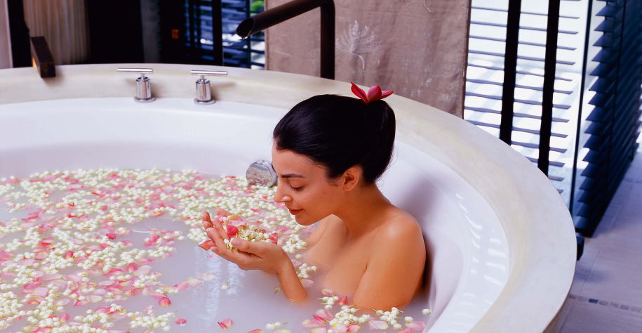 luxurious bathtub treatment
